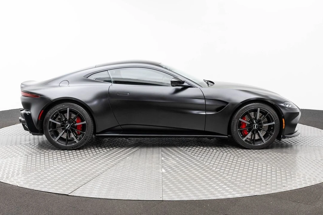 2020 Aston Martin V8 Vantage (2019+) - Image 9 of 31