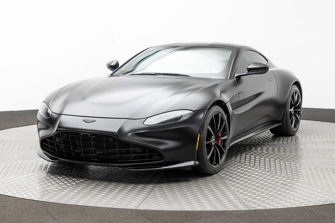 2020 Aston Martin V8 Vantage (2019+) - Image 2 of 31