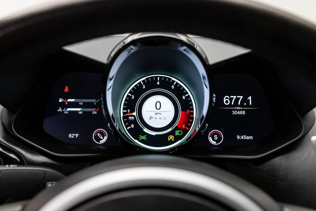 2020 Aston Martin V8 Vantage (2019+) - Image 28 of 31