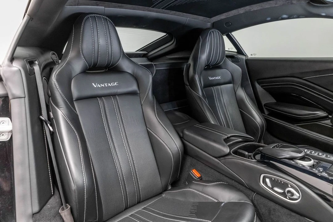 2020 Aston Martin V8 Vantage (2019+) - Image 14 of 31