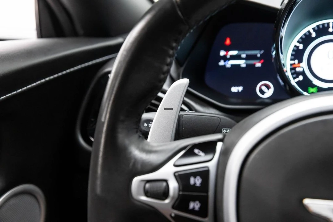 2020 Aston Martin V8 Vantage (2019+) - Image 26 of 31