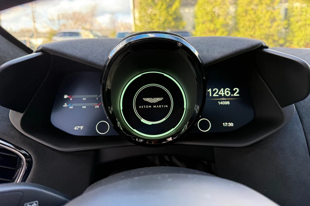 2020 Aston Martin V8 Vantage (2019+) - Image 19 of 31