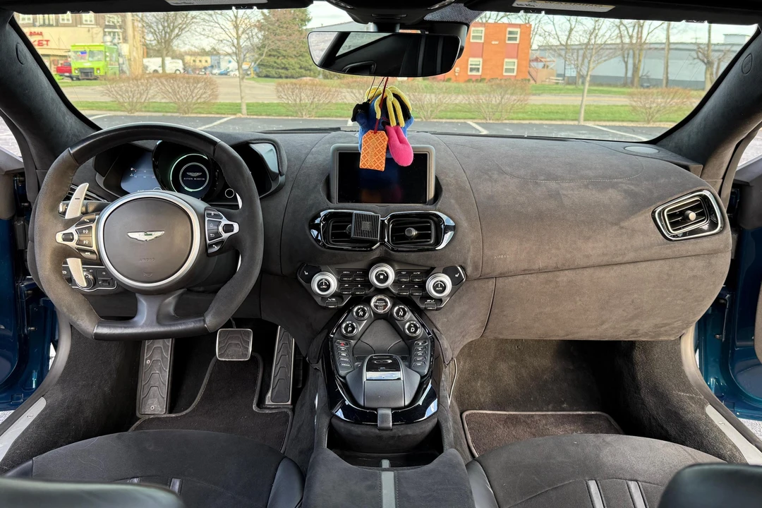 2020 Aston Martin V8 Vantage (2019+) - Image 16 of 31