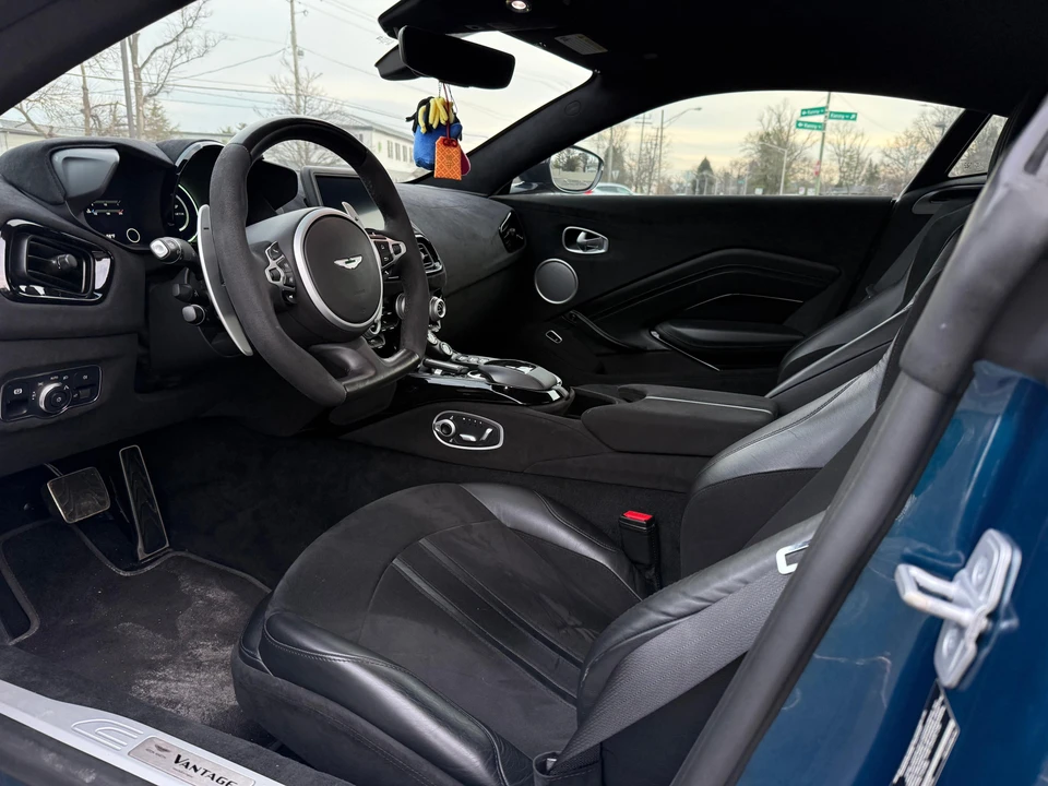 2020 Aston Martin V8 Vantage (2019+) - Image 24 of 31
