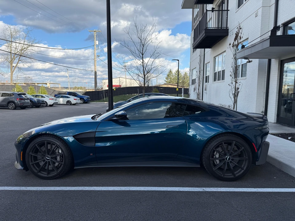2020 Aston Martin V8 Vantage (2019+) - Image 7 of 31