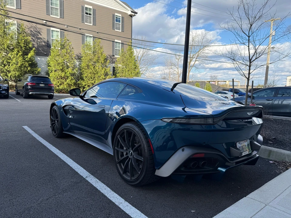 2020 Aston Martin V8 Vantage (2019+) - Image 8 of 31