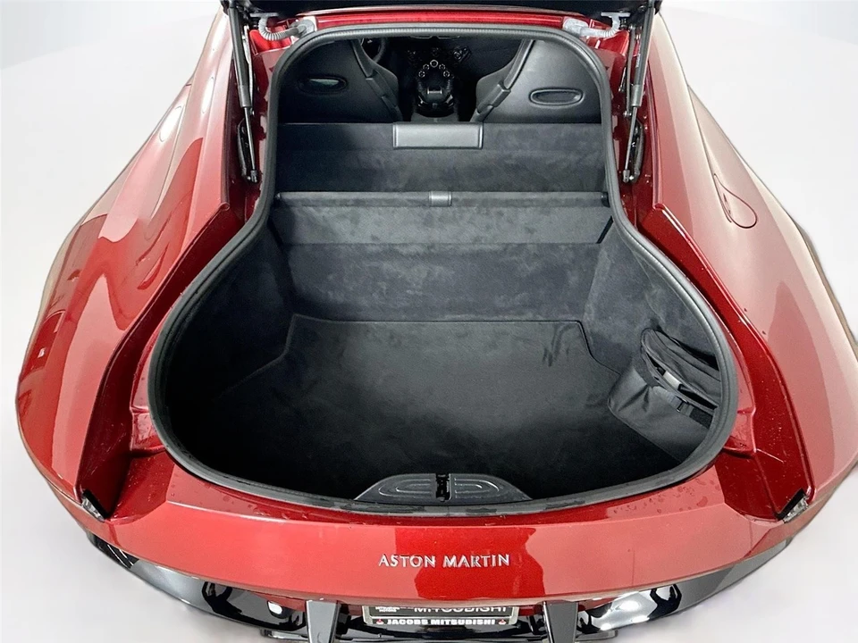 2020 Aston Martin V8 Vantage (2019+) - Image 13 of 31