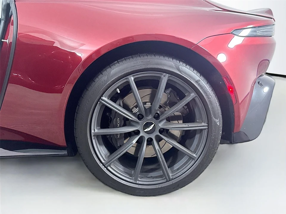 2020 Aston Martin V8 Vantage (2019+) - Image 23 of 31