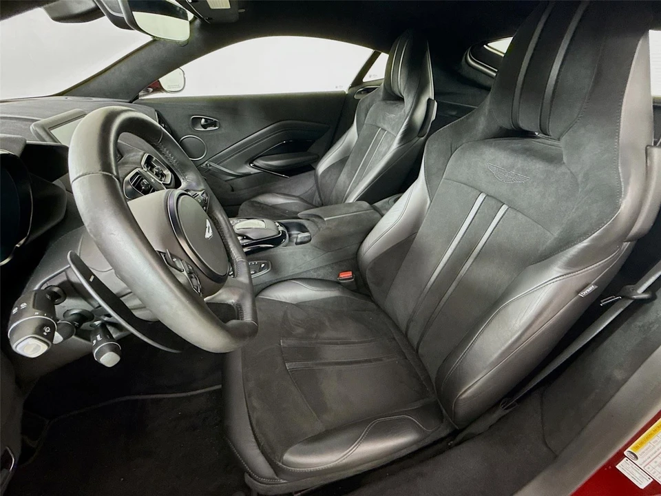 2020 Aston Martin V8 Vantage (2019+) - Image 2 of 31