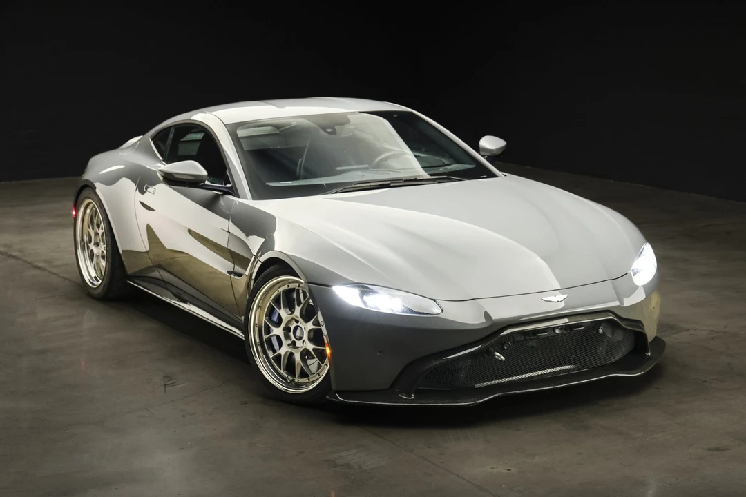 2020 Aston Martin V8 Vantage (2019+) - Image 24 of 31
