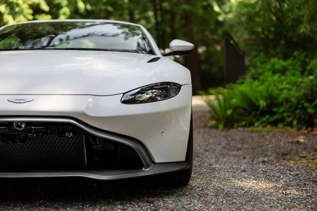 2020 Aston Martin V8 Vantage (2019+) - Image 18 of 31