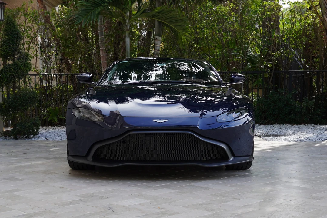 2020 Aston Martin V8 Vantage (2019+) - Image 3 of 31