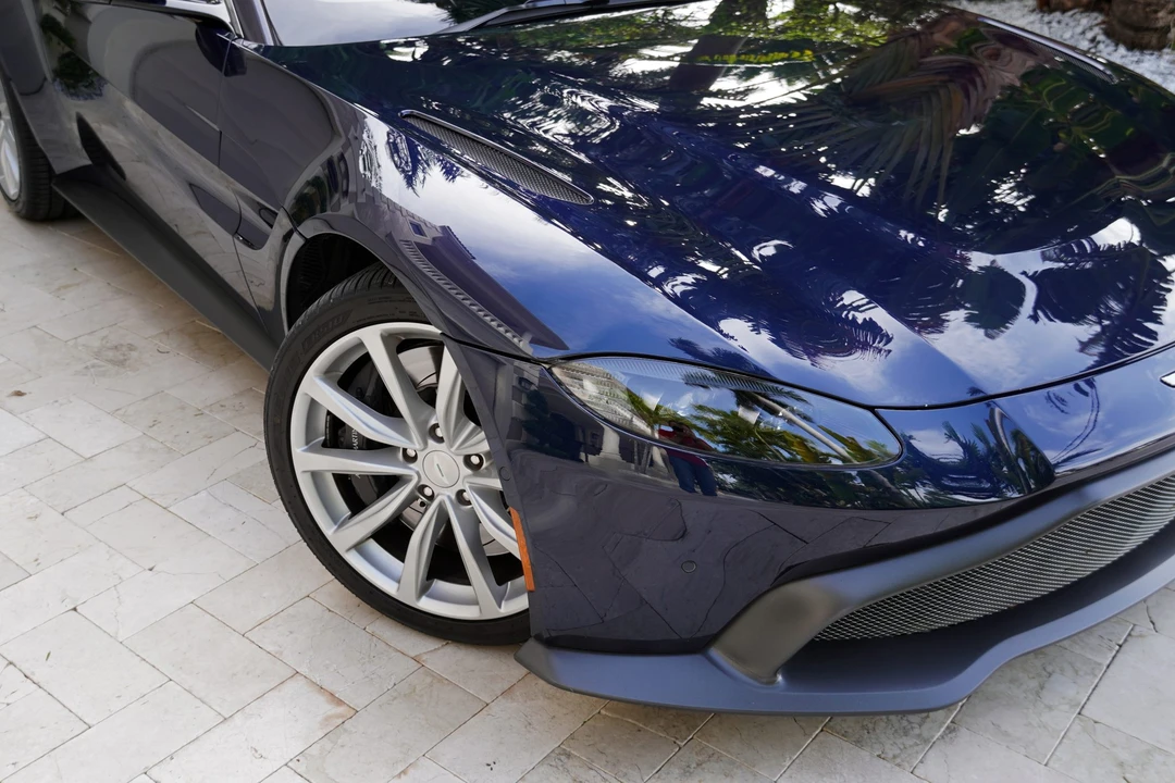 2020 Aston Martin V8 Vantage (2019+) - Image 10 of 31