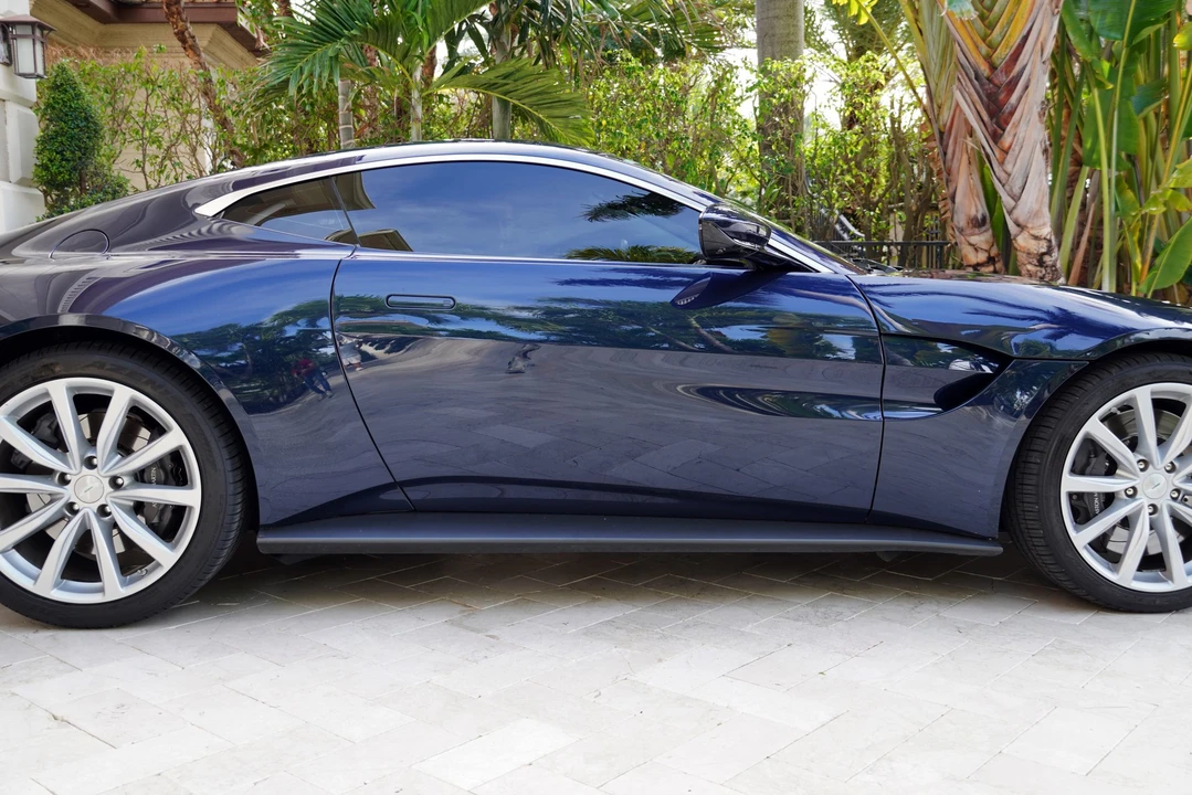 2020 Aston Martin V8 Vantage (2019+) - Image 13 of 31