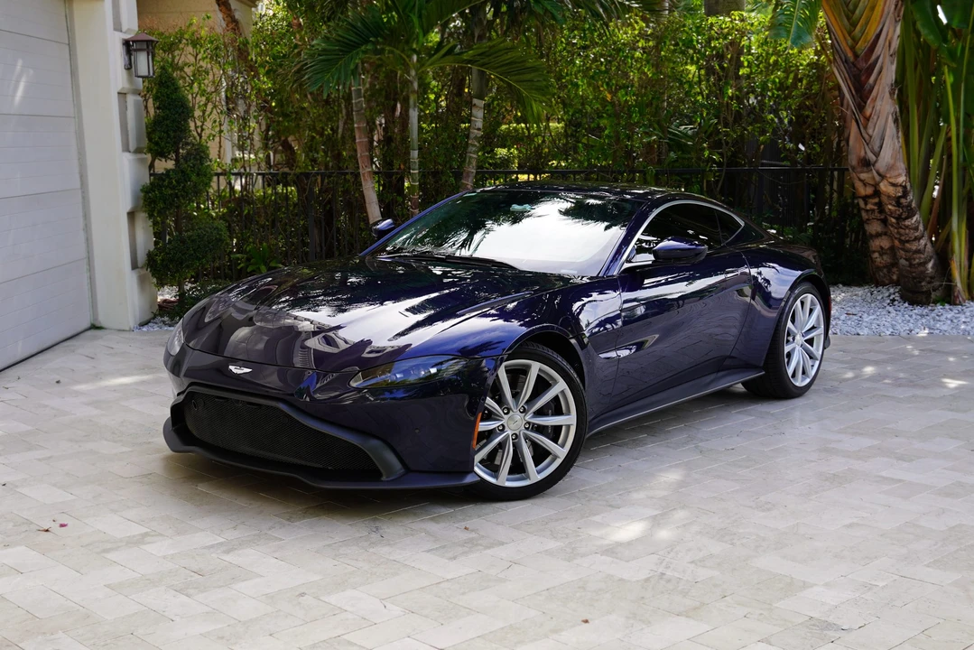 2020 Aston Martin V8 Vantage (2019+) - Image 2 of 31