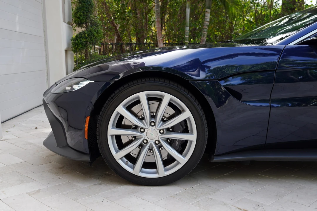 2020 Aston Martin V8 Vantage (2019+) - Image 21 of 31