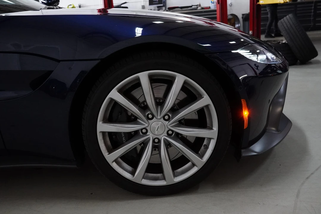 2020 Aston Martin V8 Vantage (2019+) - Image 26 of 31