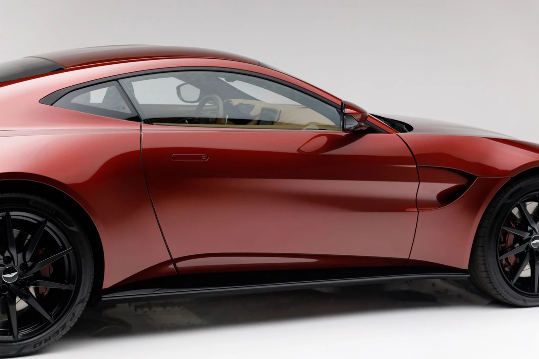 2020 Aston Martin V8 Vantage (2019+) - Image 24 of 31