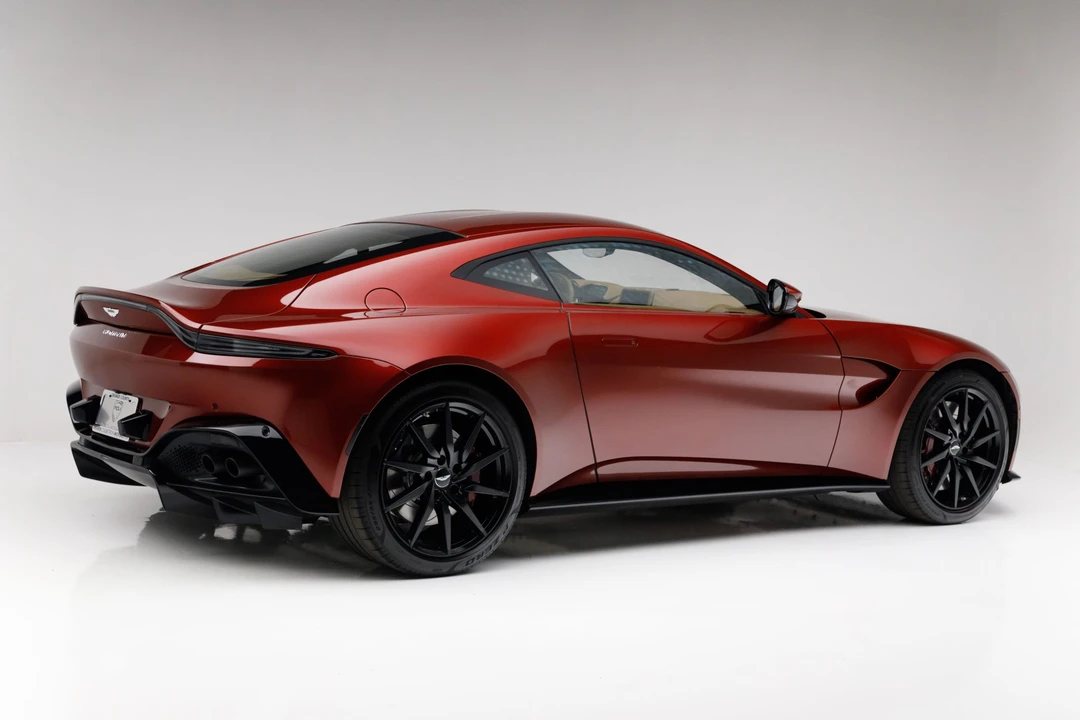 2020 Aston Martin V8 Vantage (2019+) - Image 10 of 31