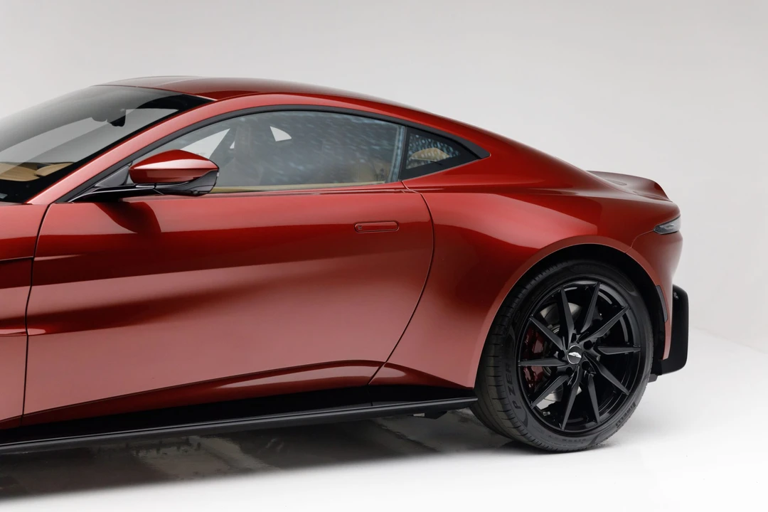 2020 Aston Martin V8 Vantage (2019+) - Image 19 of 31