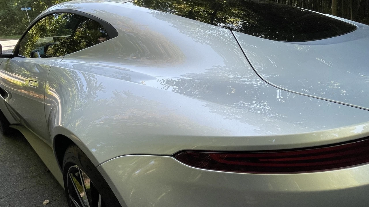 2020 Aston Martin V8 Vantage (2019+) - Image 27 of 31