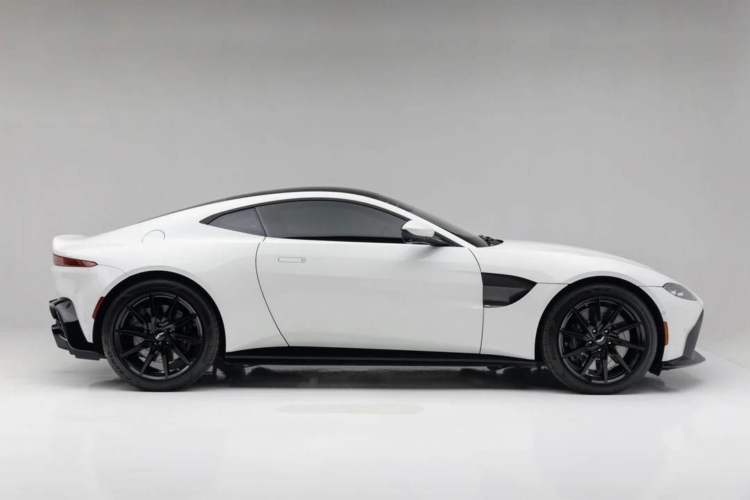 2020 Aston Martin V8 Vantage (2019+) - Image 8 of 31