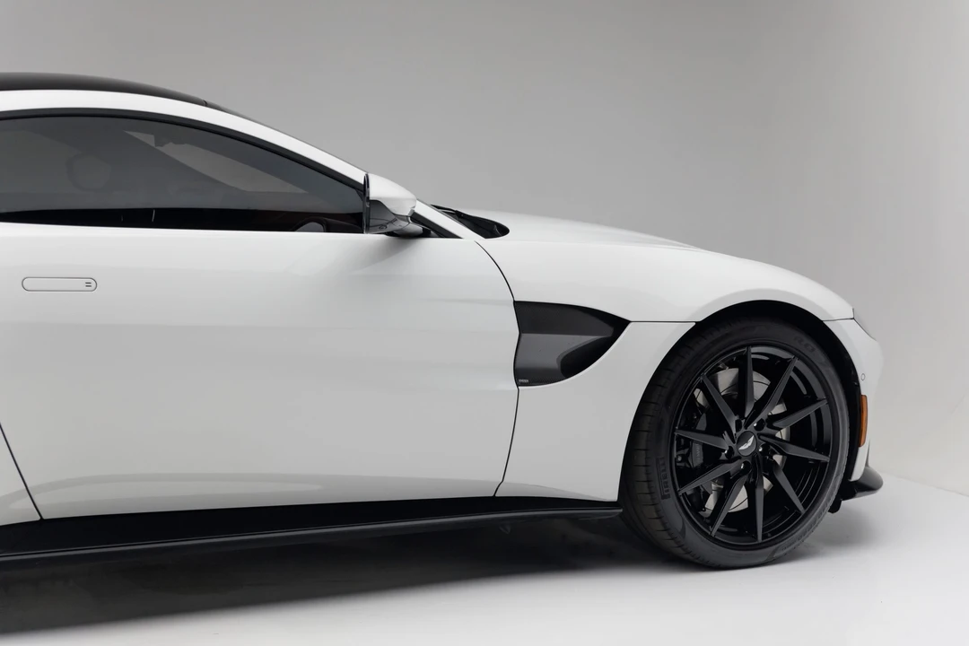 2020 Aston Martin V8 Vantage (2019+) - Image 25 of 31