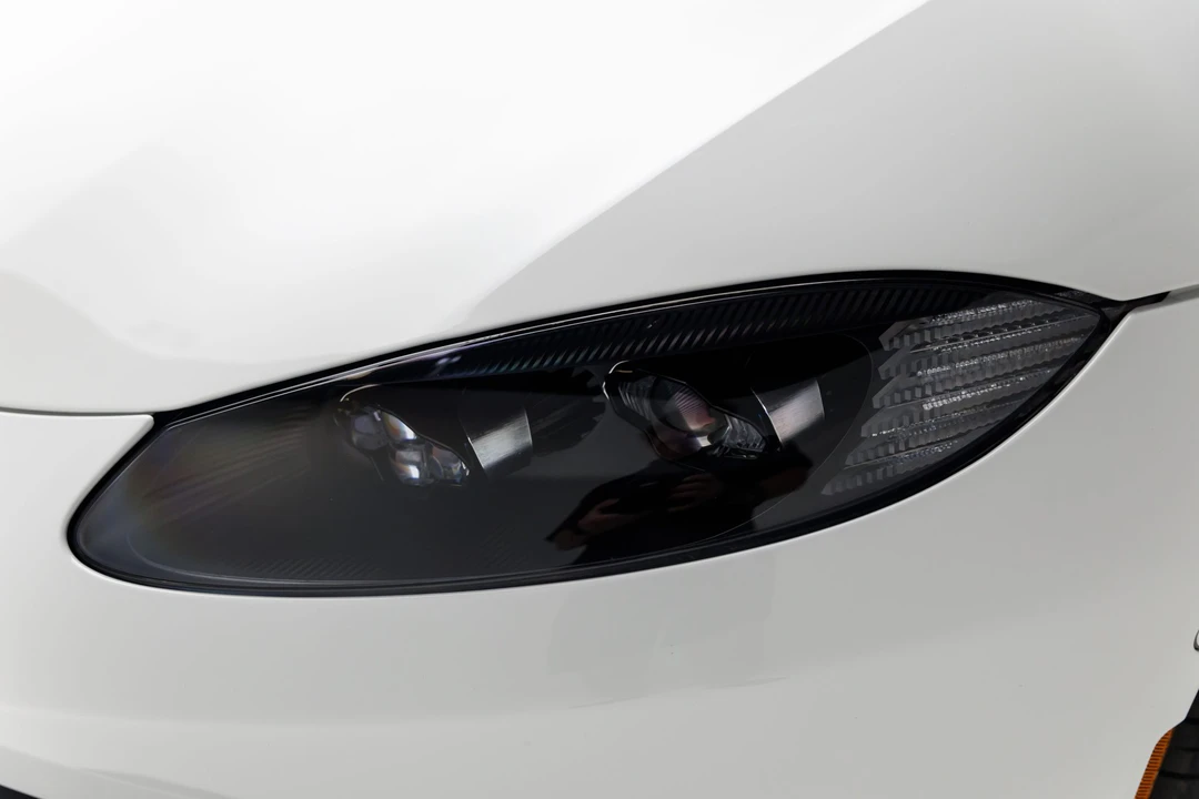 2020 Aston Martin V8 Vantage (2019+) - Image 28 of 31