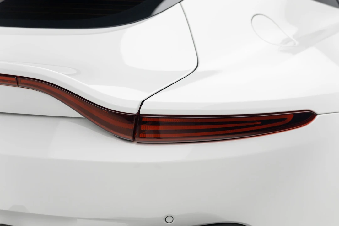 2020 Aston Martin V8 Vantage (2019+) - Image 30 of 31