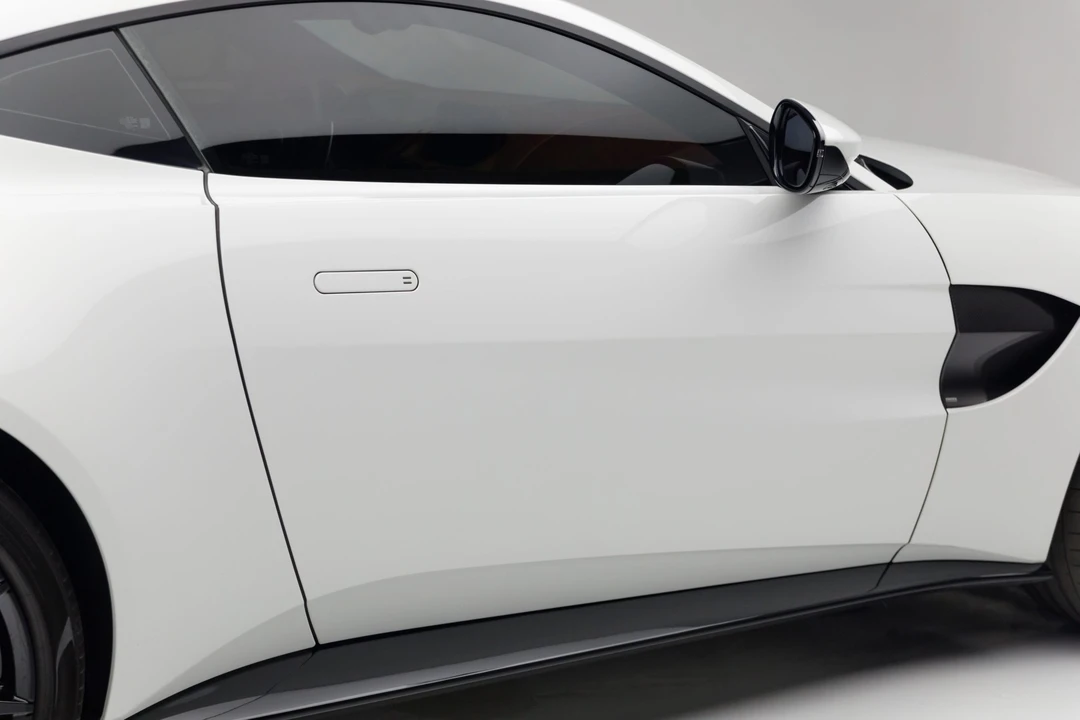 2020 Aston Martin V8 Vantage (2019+) - Image 24 of 31