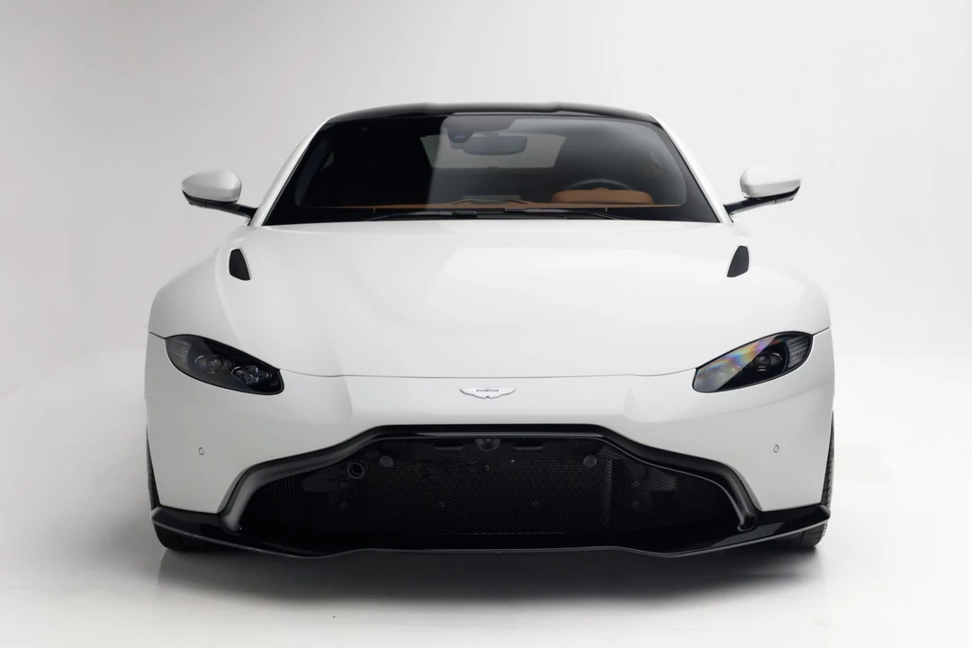 2020 Aston Martin V8 Vantage (2019+) - Image 2 of 31