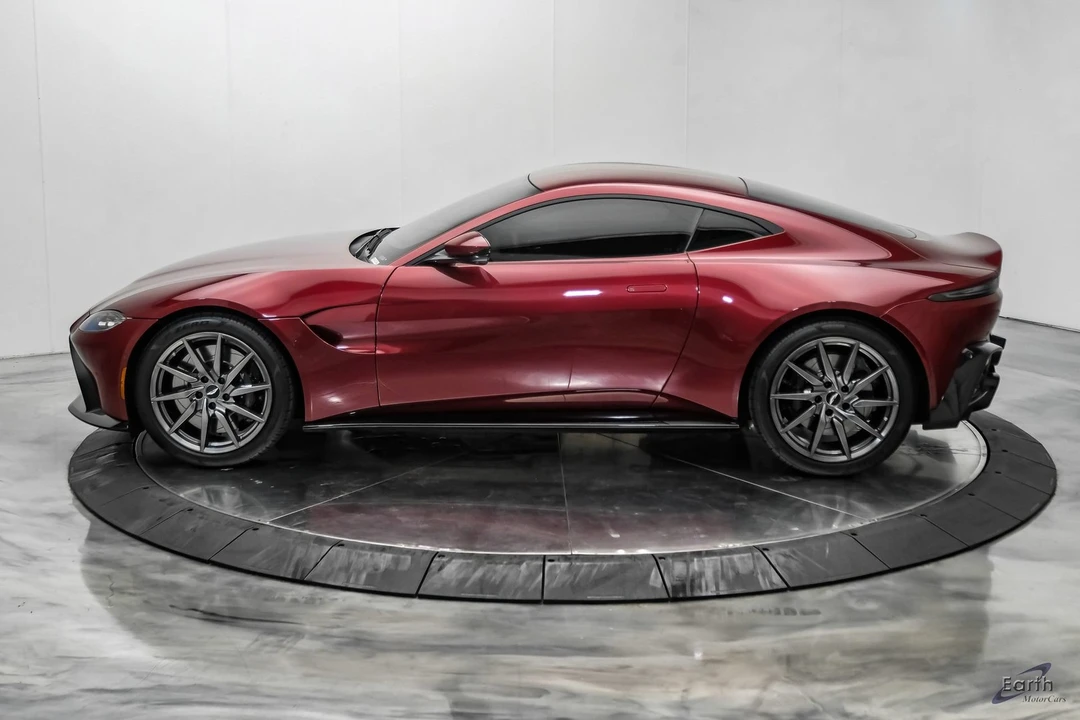 2020 Aston Martin V8 Vantage (2019+) - Image 9 of 31