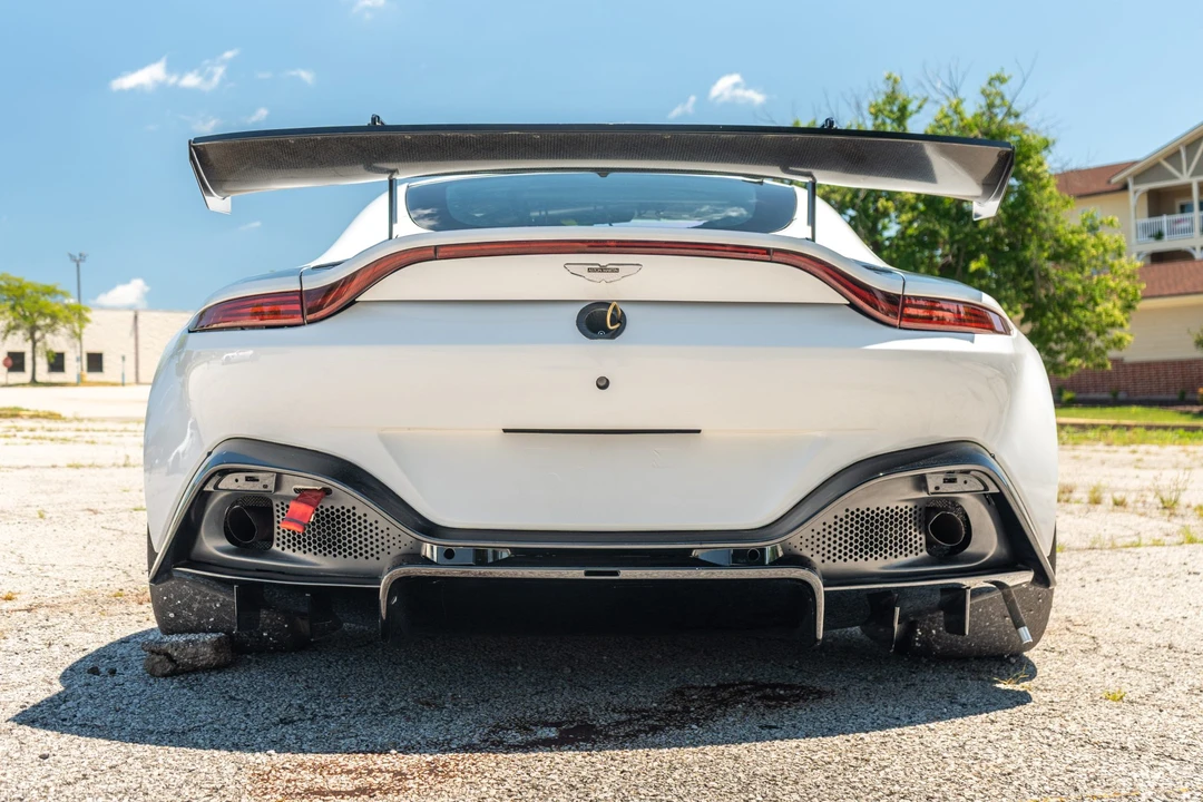 2020 Aston Martin V8 Vantage (2019+) - Image 19 of 31