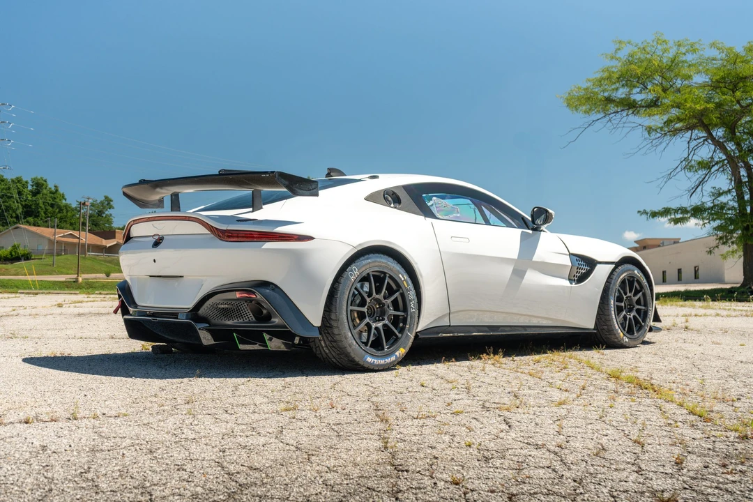 2020 Aston Martin V8 Vantage (2019+) - Image 18 of 31