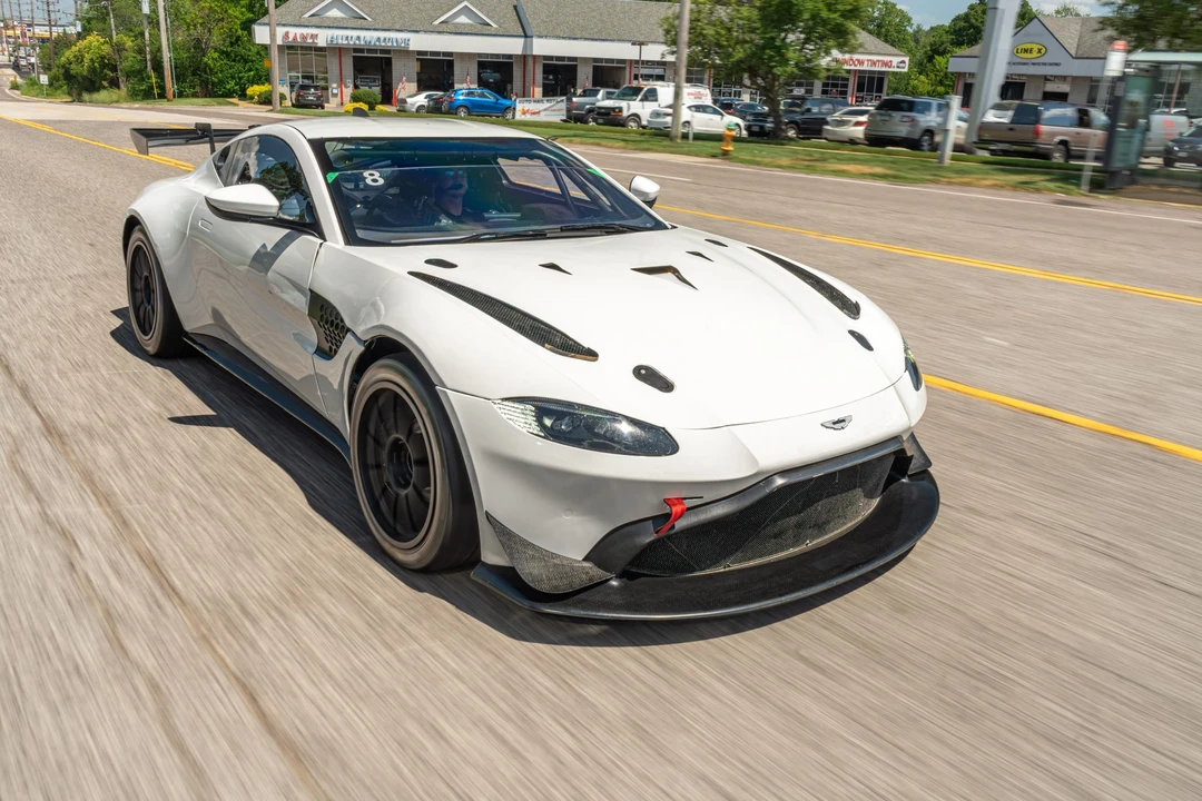 2020 Aston Martin V8 Vantage (2019+) - Image 29 of 31