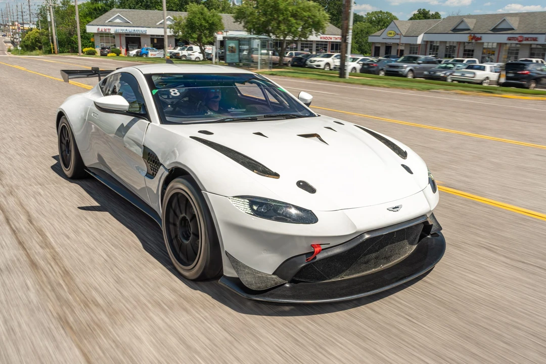 2020 Aston Martin V8 Vantage (2019+) - Image 30 of 31