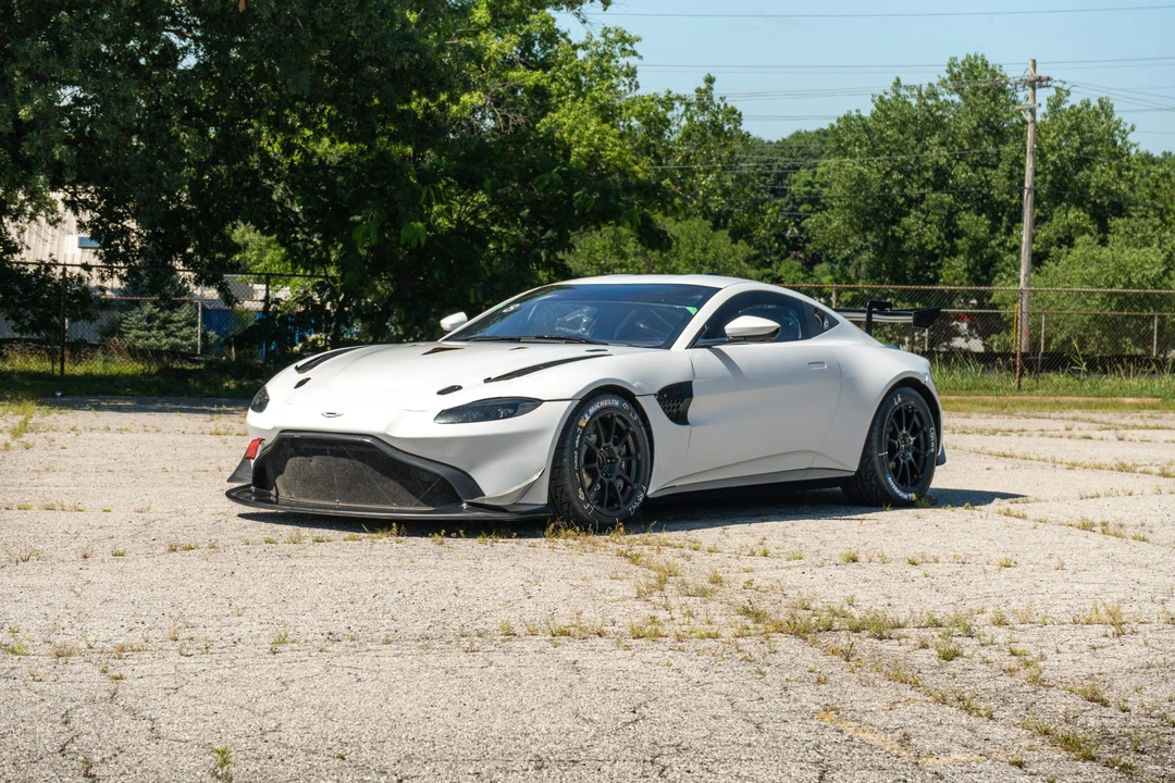 2020 Aston Martin V8 Vantage (2019+) - Image 7 of 31