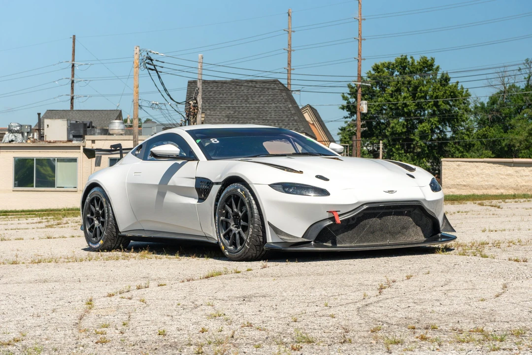 2020 Aston Martin V8 Vantage (2019+) - Image 20 of 31