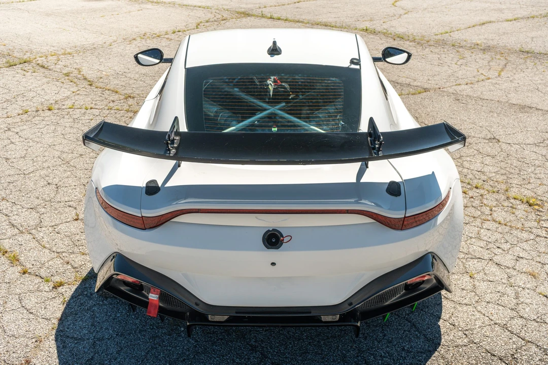 2020 Aston Martin V8 Vantage (2019+) - Image 11 of 31
