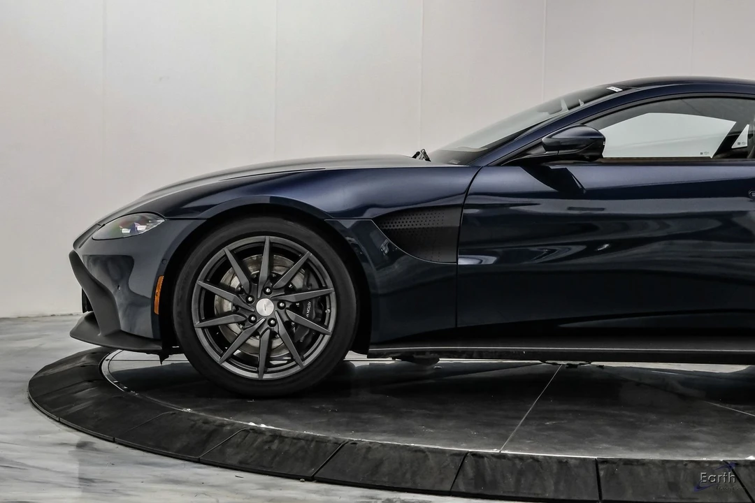 2020 Aston Martin V8 Vantage (2019+) - Image 8 of 31