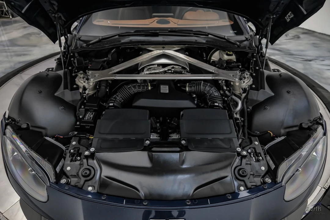 2020 Aston Martin V8 Vantage (2019+) - Image 3 of 31