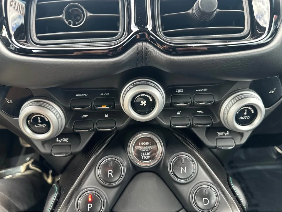 2020 Aston Martin V8 Vantage (2019+) - Image 13 of 20