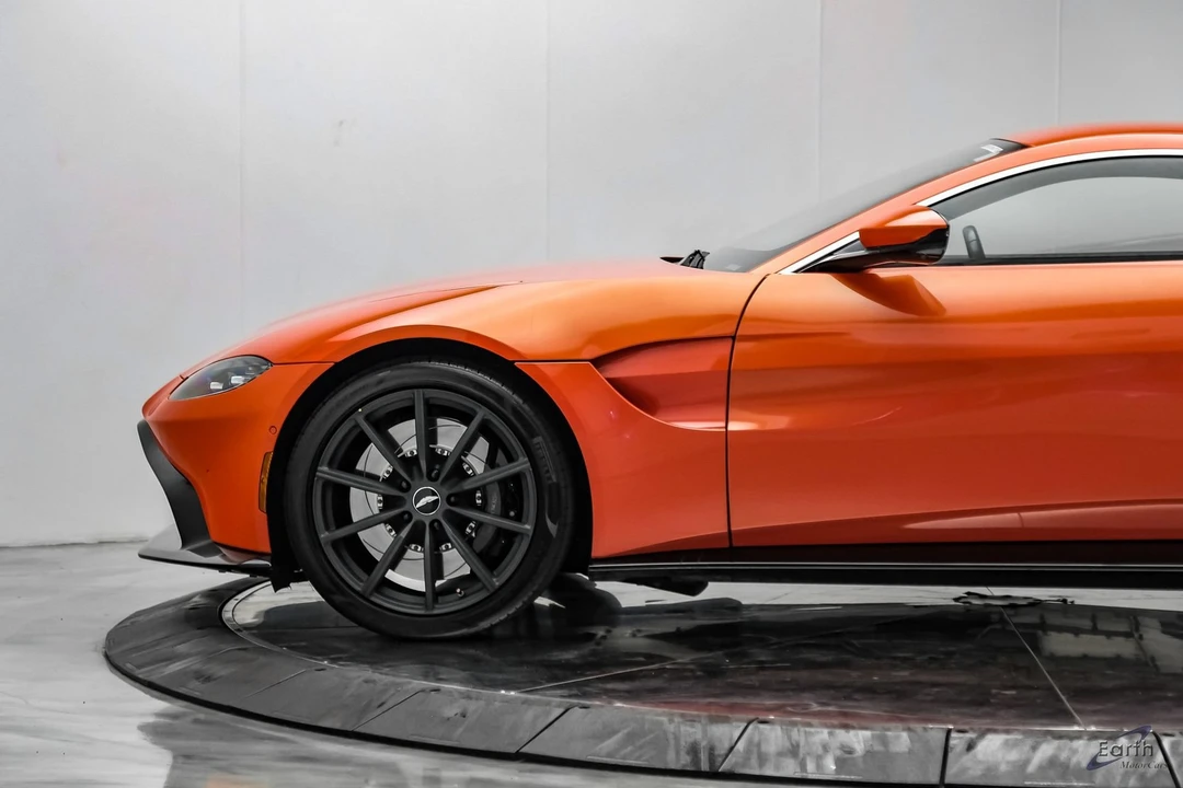 2020 Aston Martin V8 Vantage (2019+) - Image 10 of 31