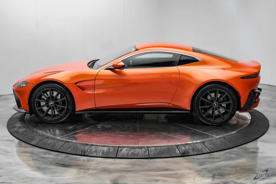 2020 Aston Martin V8 Vantage (2019+) - Image 9 of 31