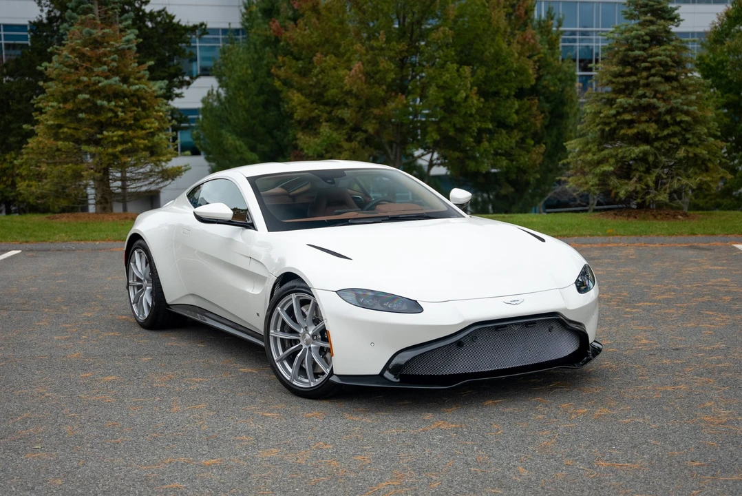 2020 Aston Martin V8 Vantage (2019+) - Image 13 of 31