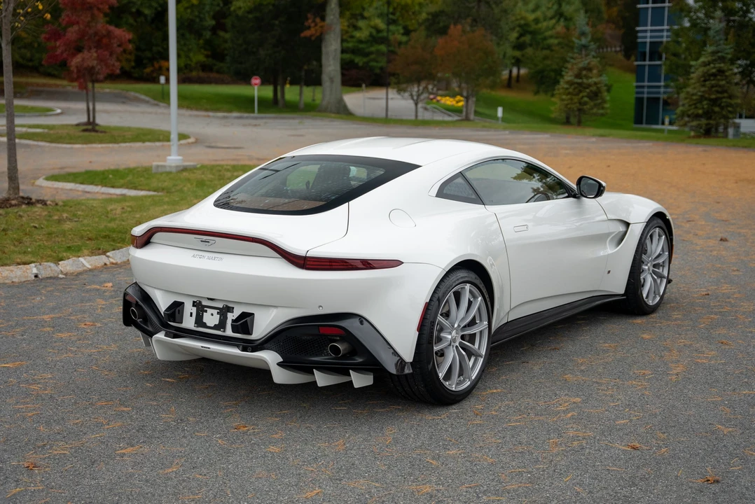 2020 Aston Martin V8 Vantage (2019+) - Image 21 of 31