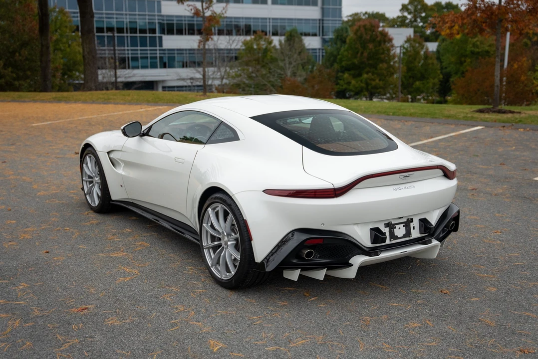 2020 Aston Martin V8 Vantage (2019+) - Image 29 of 31