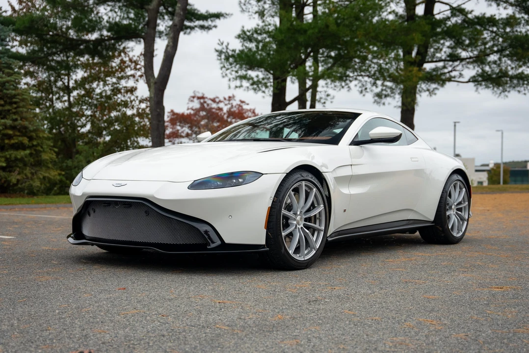 2020 Aston Martin V8 Vantage (2019+) - Image 4 of 31