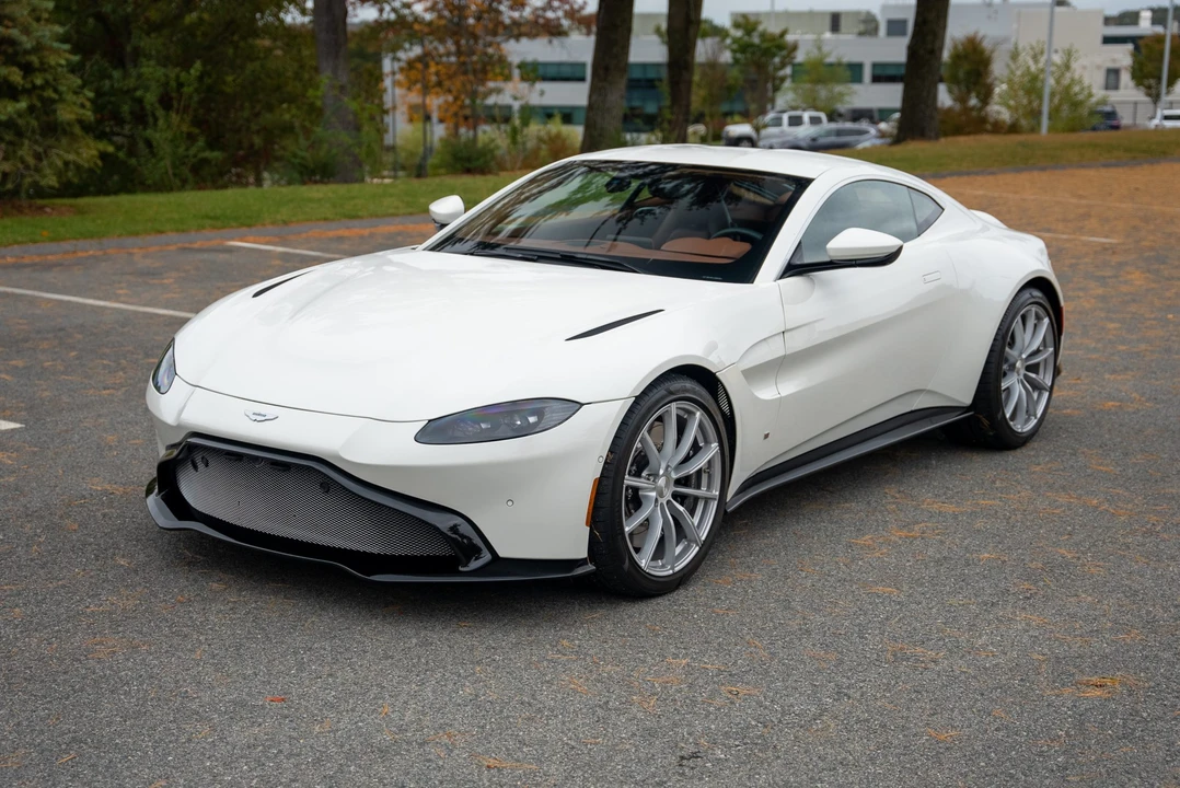 2020 Aston Martin V8 Vantage (2019+) - Image 5 of 31