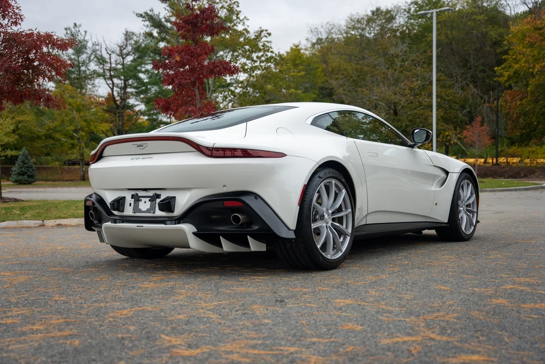 2020 Aston Martin V8 Vantage (2019+) - Image 20 of 31